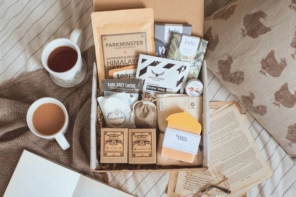 'A Little Box Of Love' Couples Pamper Hamper Gift