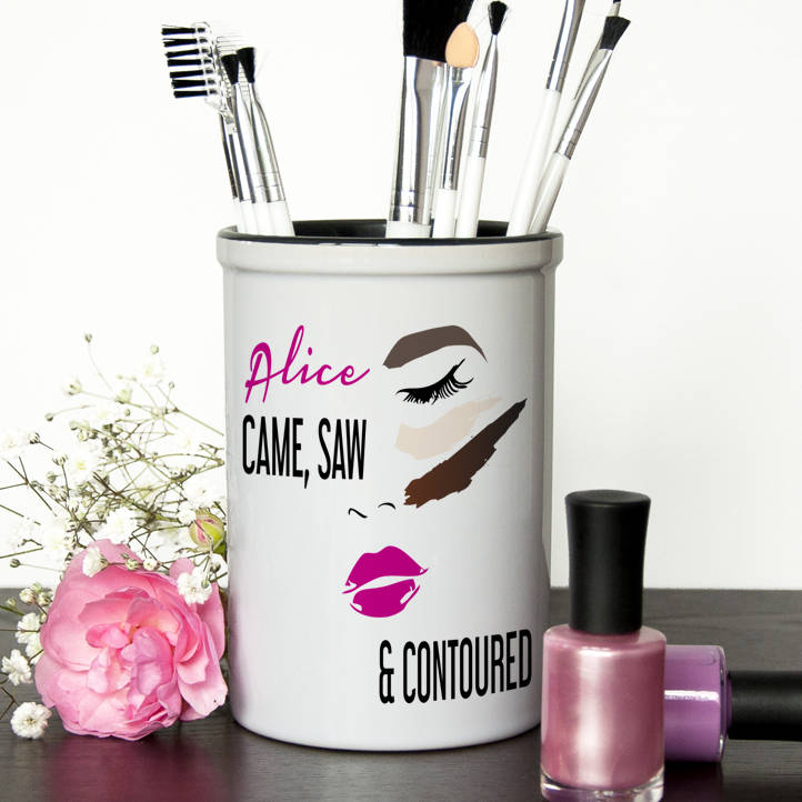 She Came, She Saw, She Contoured! Make Up Brush Holder, Natural