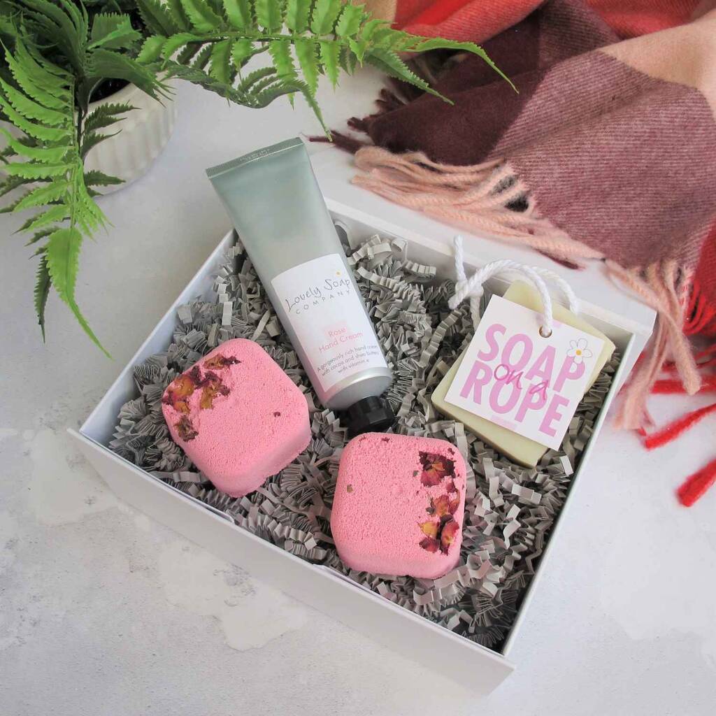 Shower Lovers Pamper Box