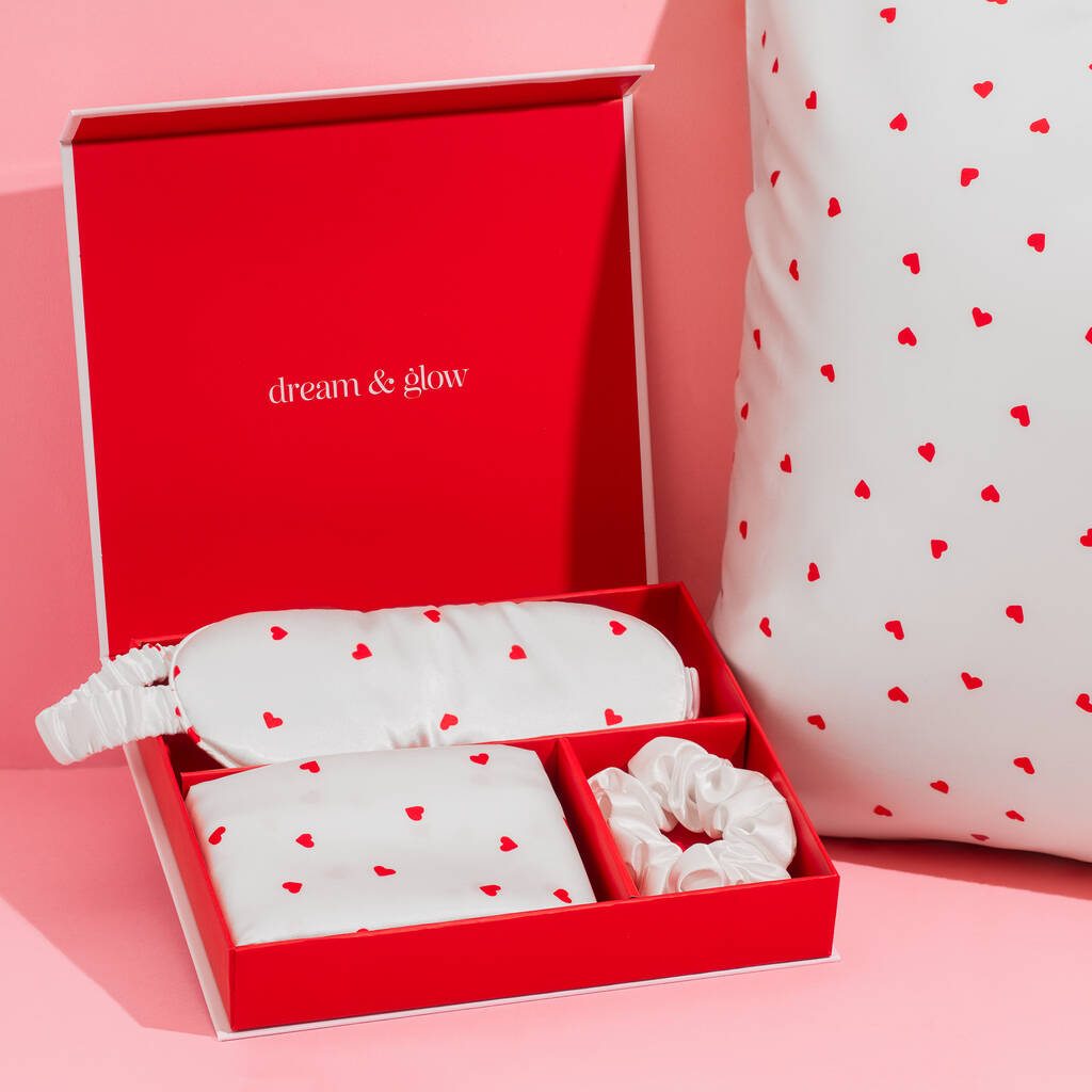Silver Cloud Heart Print Satin Gift Set Silver Ions, White