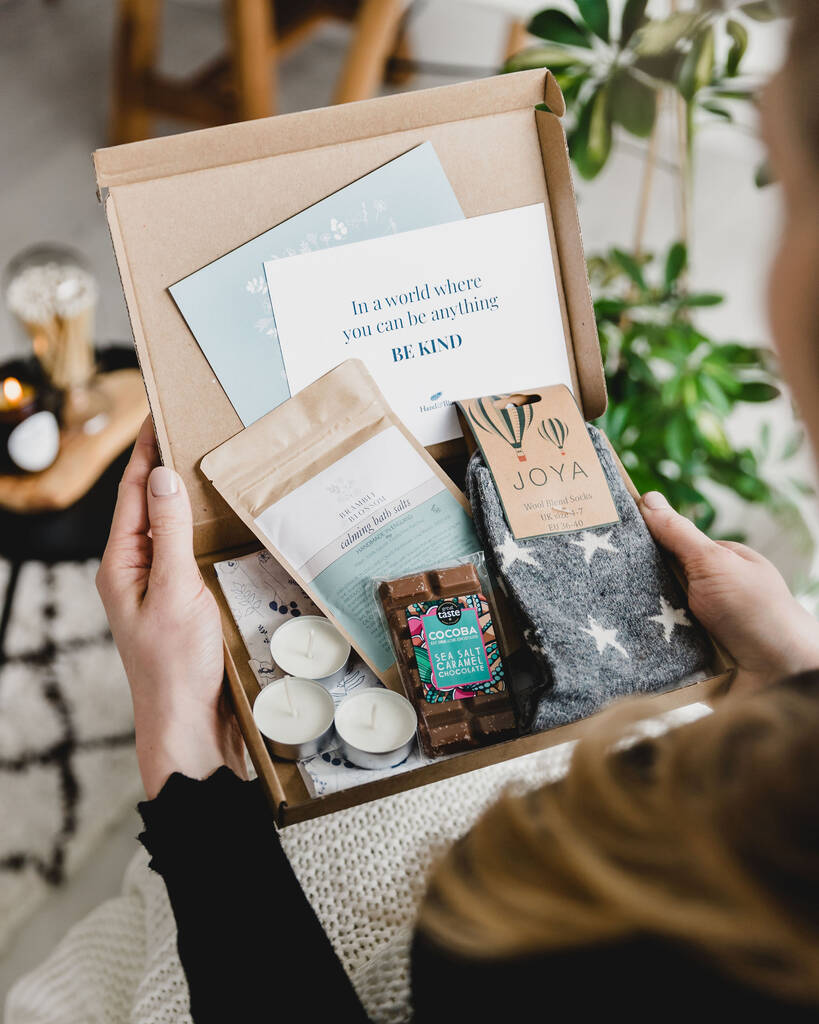 The Cosy Pamper Letterbox Gift, Green/Natural