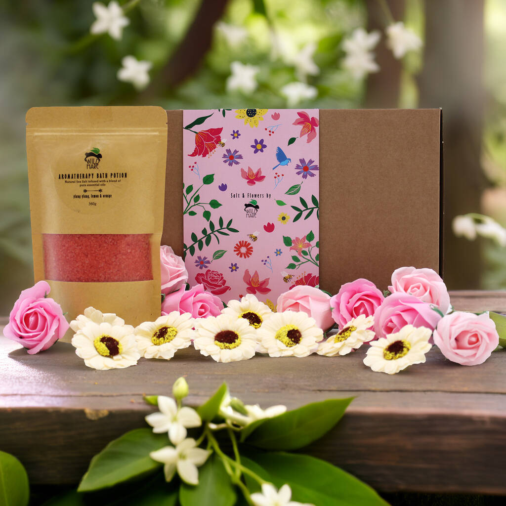 Wild Hare Salt And Flowers: Passion Bath Set